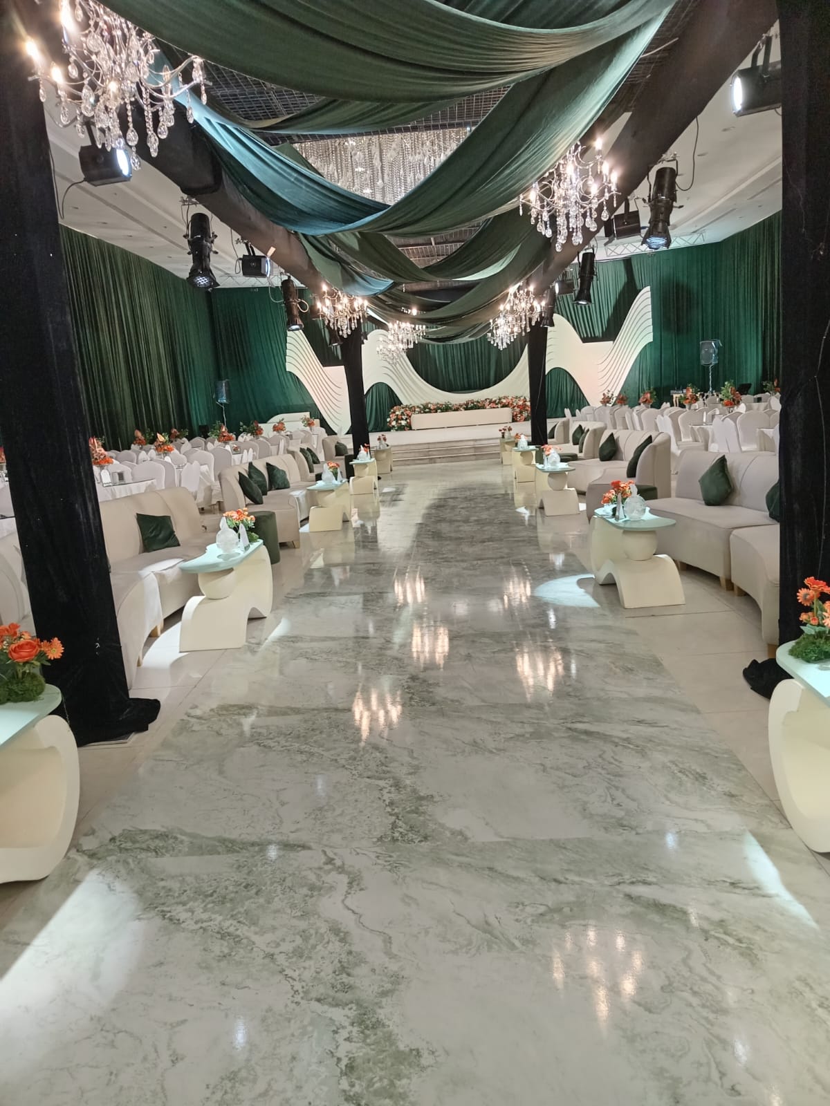 كوش أفراح في الرياض — لمسه ذوق للحفلات، الرياض