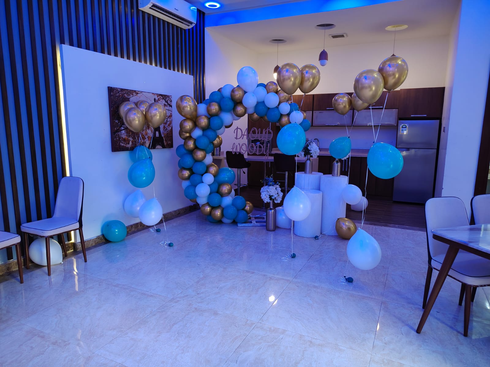 غلاف المقال: كيف تختار ألوان تنسيق الحفل بما يناسب القاعة والضيوف؟