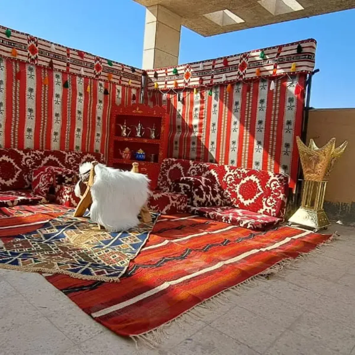 تأجير ركن شعبيه والديكورات التراثيه